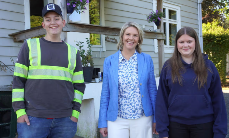 Sylvi Listhaug hadde fem stoppestadar i Os